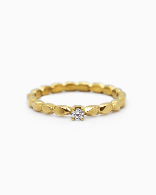 18k fairmined gouden Refined ring met klein wit diamantje